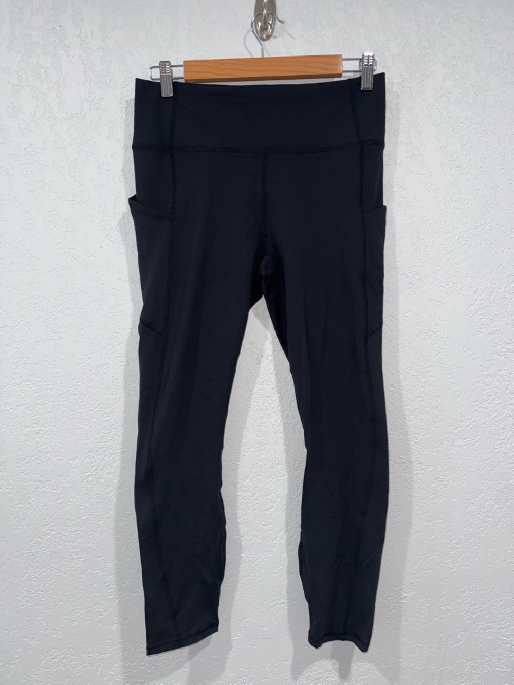 Fabletics - Black High-Waist Pocket Leggings
